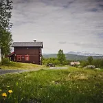 Brennabu בית נופש Ron