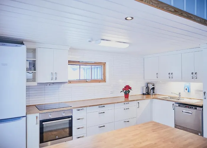 Semesterbostad Brennabu *